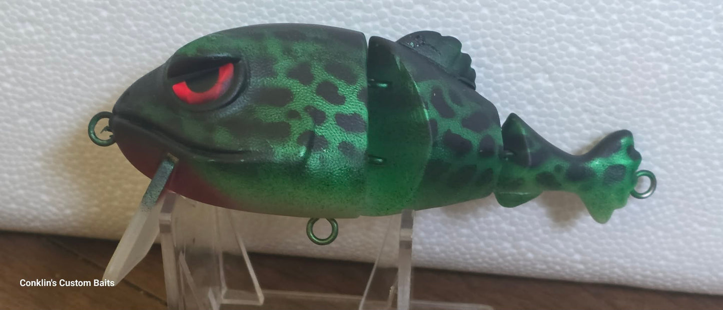 Custom Painted 4.5" Frog Face Wake Bait
